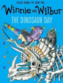 Winnie and Wilbur: The Dinosaur Day (Paperback) купить